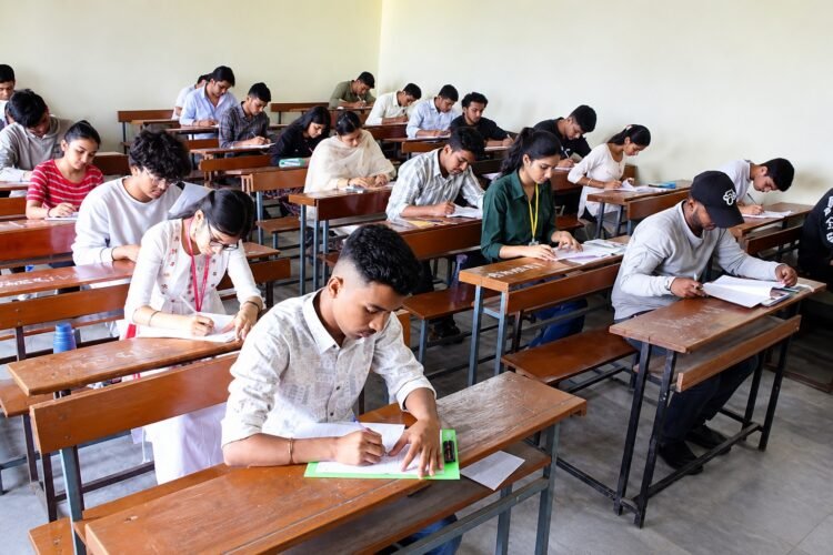 SSLC – ದ್ವಿತೀಯ ಪಿಯುಸಿ ಪರೀಕ್ಷೆ : 1, 2 ತಾತ್ಕಾಲಿಕ ವೇಳಾಪಟ್ಟಿ ಪ್ರಕಟ