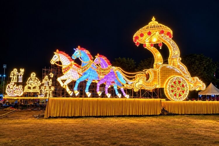 ಮೈಸೂರು ದಸರಾ 2026: ಕಂಗೊಳಿಸಿದ 40 ಅಡಿ ಎತ್ತರದ ಭವ್ಯ ‘ಕೃಷ್ಣಾರ್ಜುನ ರಥ’